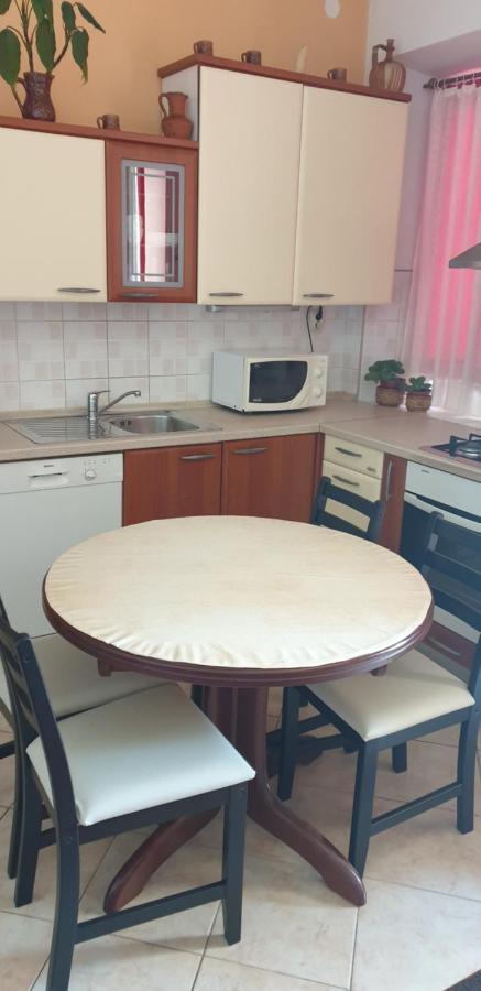 Apartments Pharia Йелса Екстериор снимка