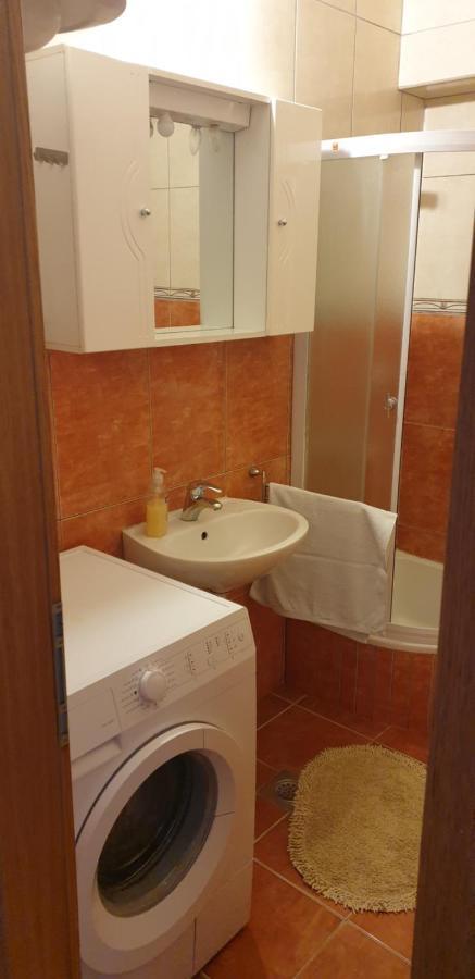 Apartments Pharia Йелса Екстериор снимка