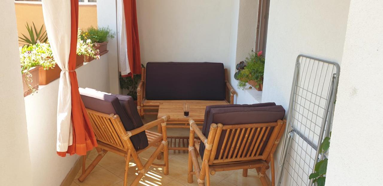 Apartments Pharia Йелса Екстериор снимка