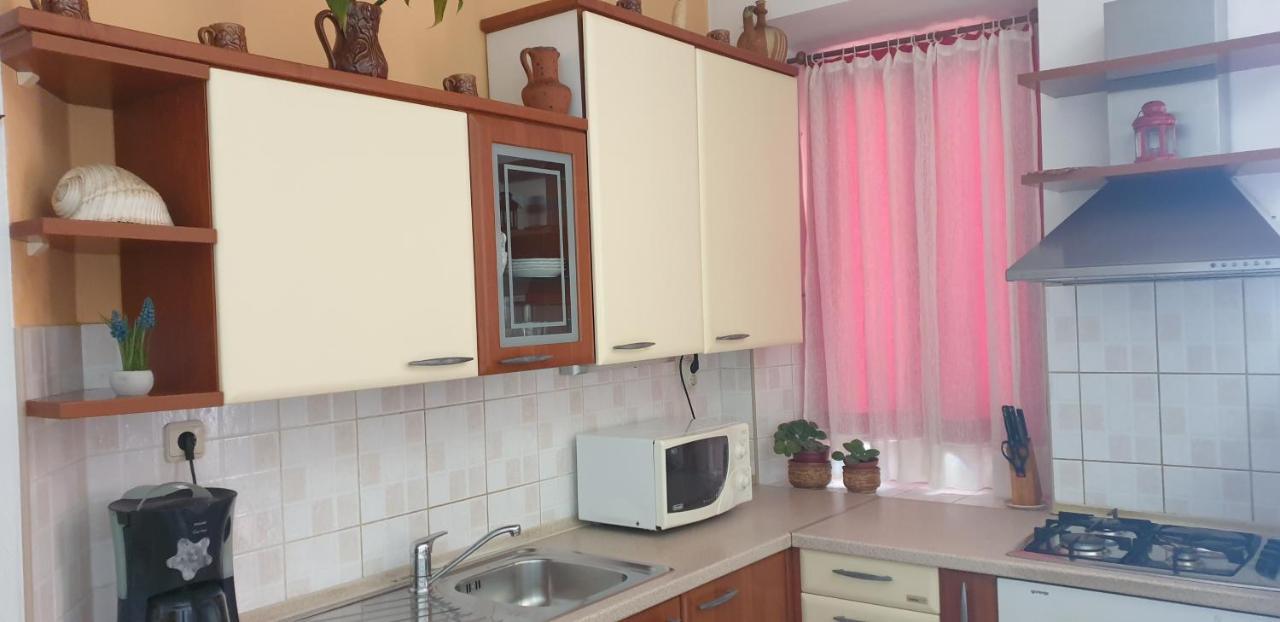 Apartments Pharia Йелса Екстериор снимка