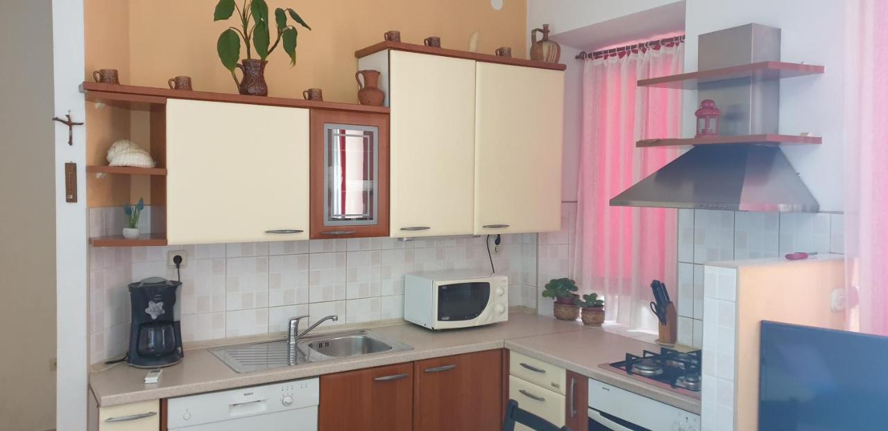 Apartments Pharia Йелса Екстериор снимка
